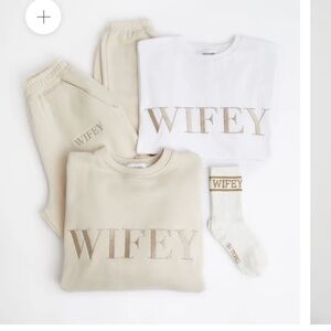 Six Stories Wifey Bundle Set
